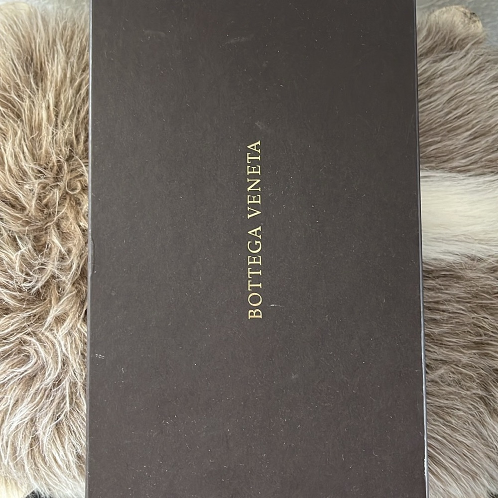 Flat Bottega Veneta Sandals - Picture 11 of 14